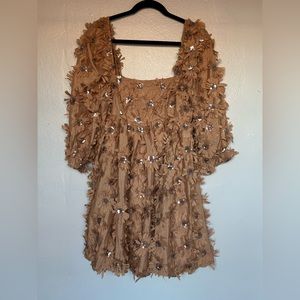 Storia 3-D Tan Daisy Mini Dress